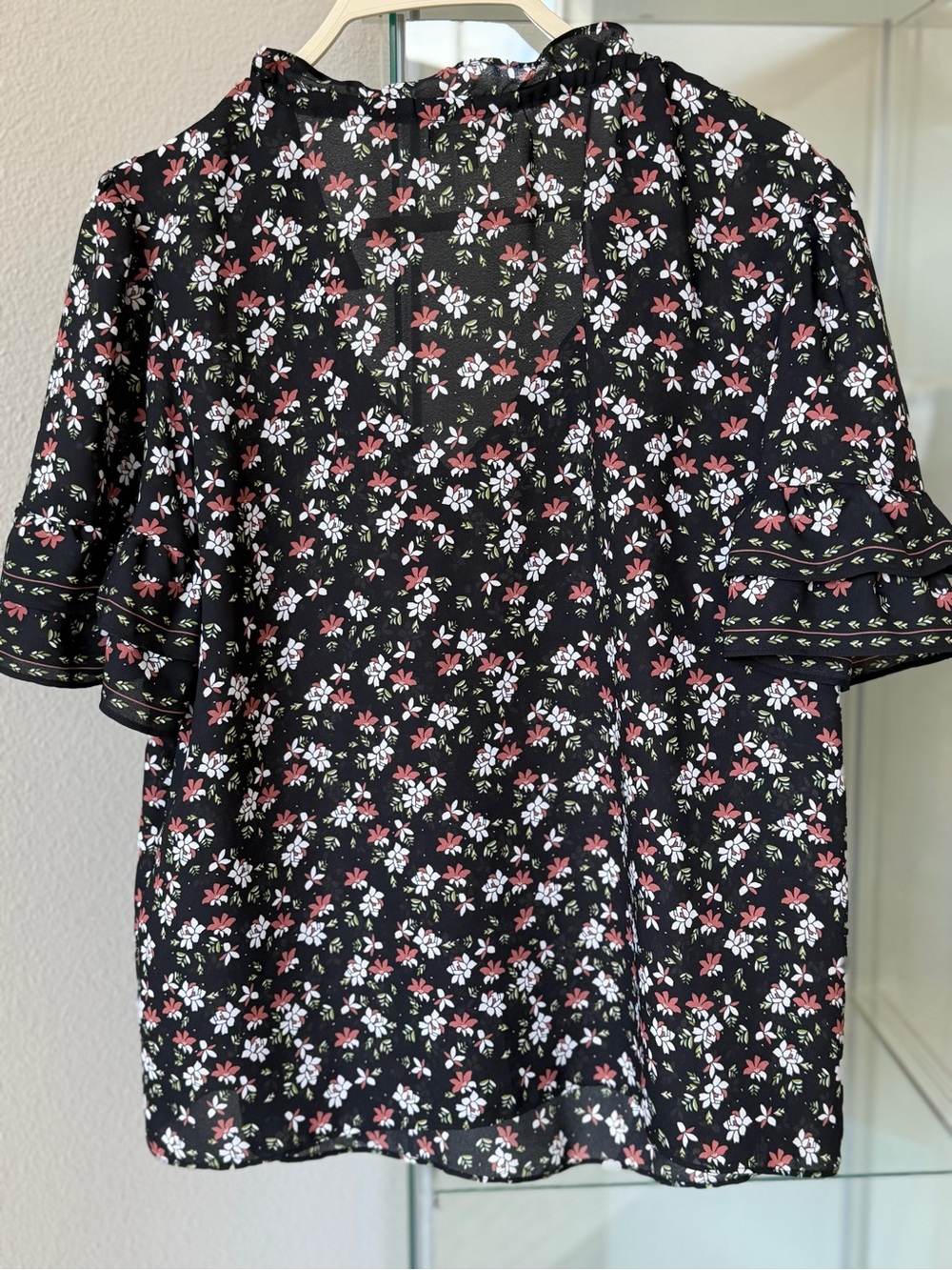 Max Studio Ruffle Sleeve Blouse - Picture 2 of 3